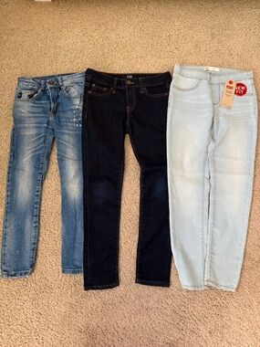 Bundles 3 pair of jeans